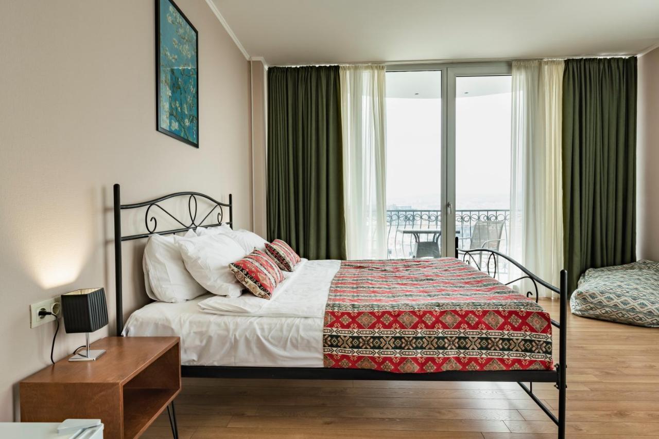Hotel Flower Tbilisi Zewnętrze zdjęcie