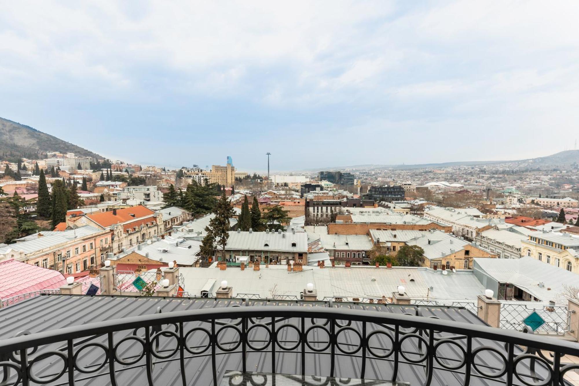 Hotel Flower Tbilisi Zewnętrze zdjęcie
