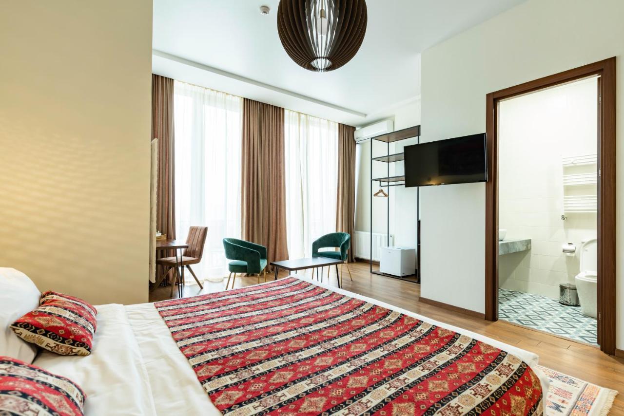 Hotel Flower Tbilisi Zewnętrze zdjęcie