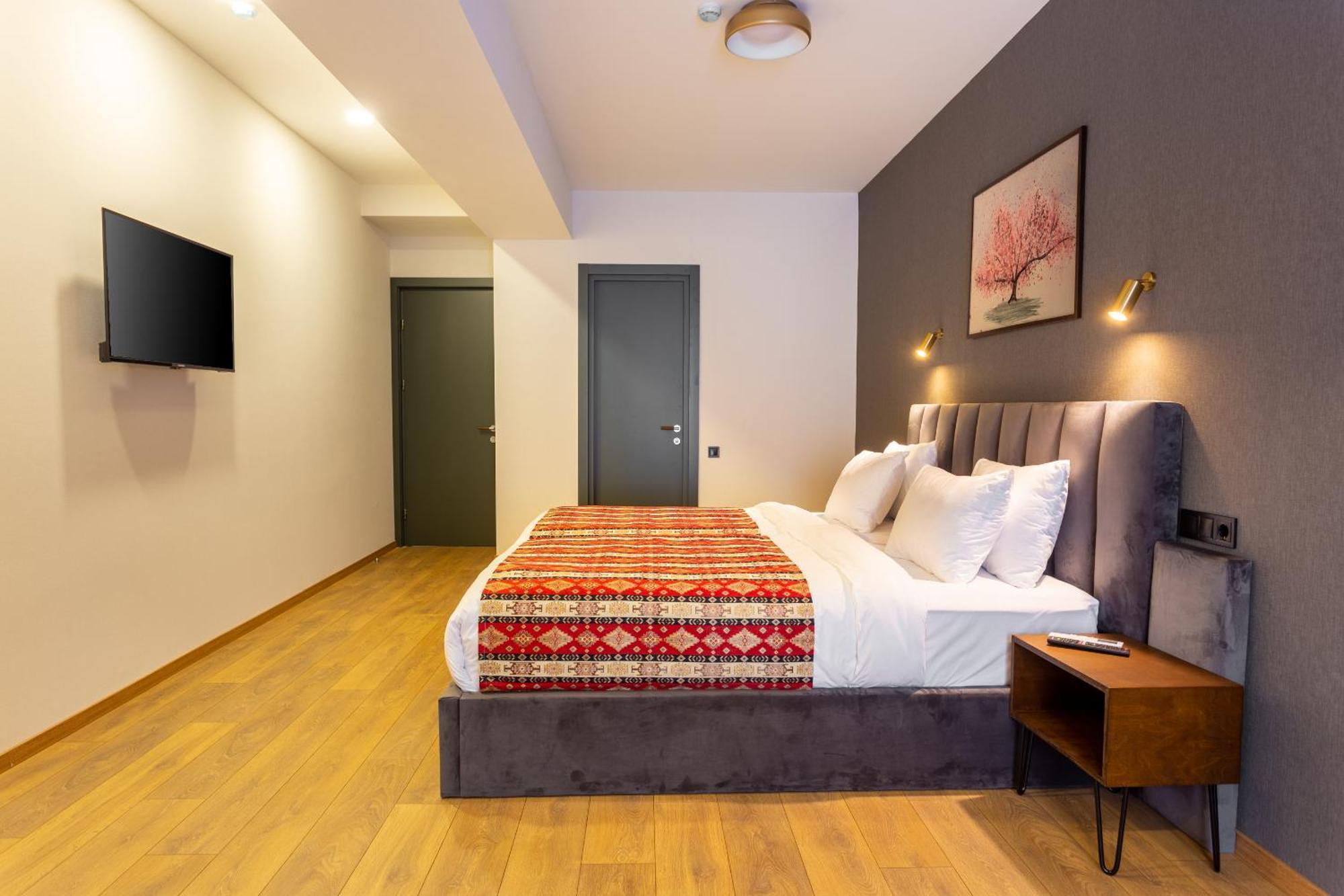 Hotel Flower Tbilisi Zewnętrze zdjęcie